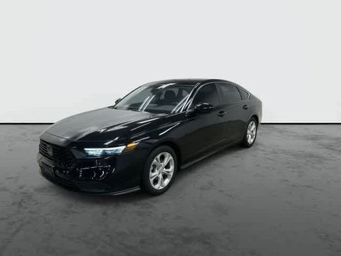 Used 2025 Honda Accord LX image 8