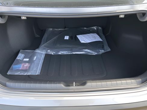 New 2026 Kia K4 LXS image 12