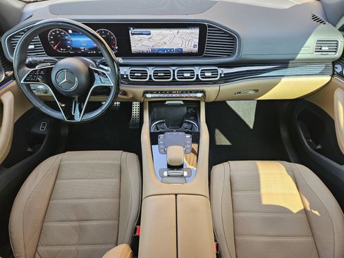 Used 2024 Mercedes-Benz GLS 580 4MATIC image 22