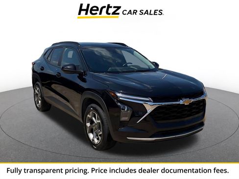 Used 2025 Chevrolet Trax LT w/ LT Convenience Package FWD image 1