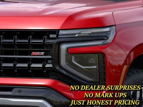 New 2026 Chevrolet Suburban Z71 w/ Comfort Package AWD/4WD image 10