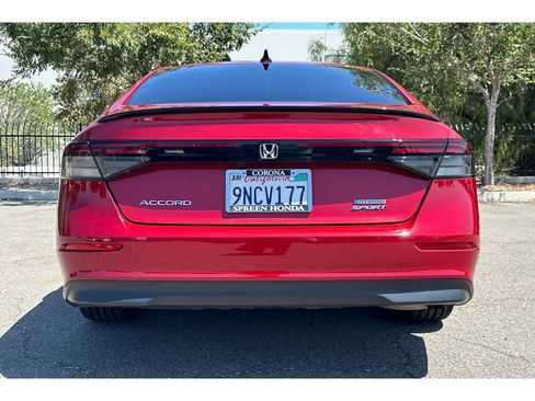 Used 2024 Honda Accord Sport image 4