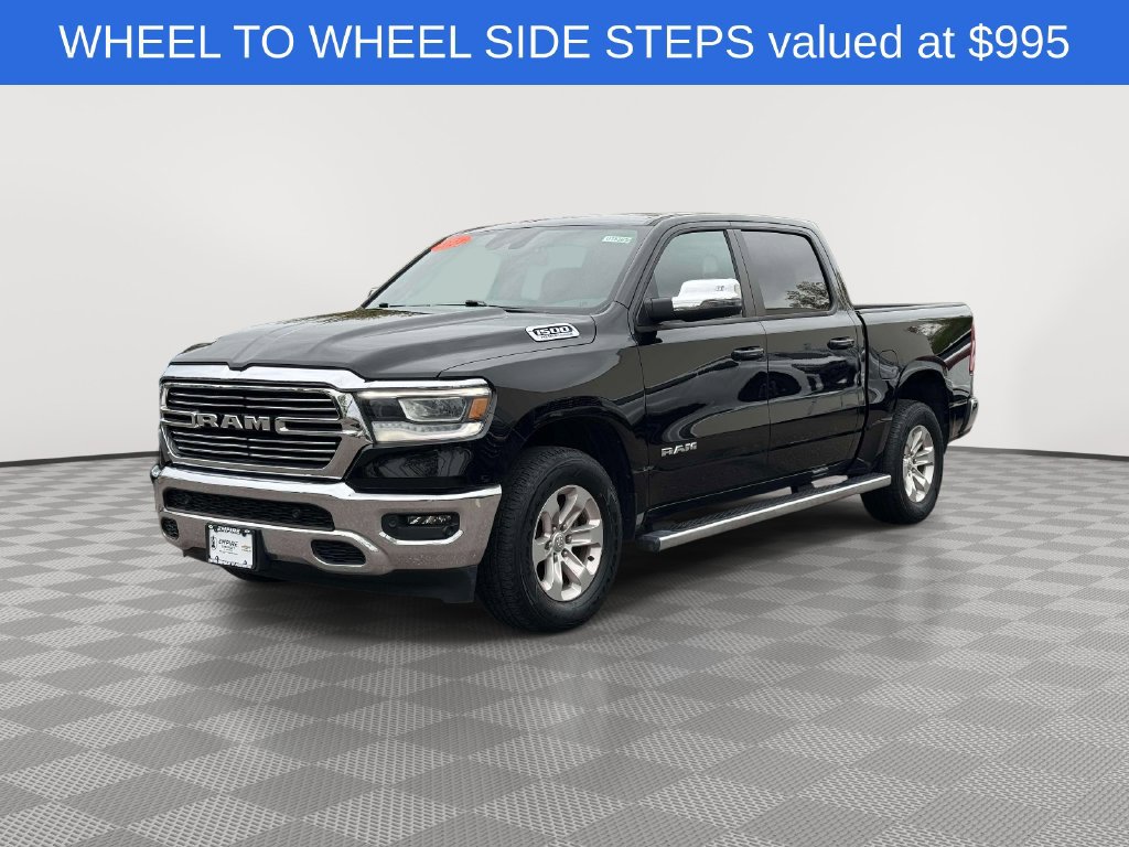 Used 2024 RAM 1500 Laramie AWD/4WD image 3