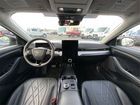 Used 2023 Ford Mustang Mach-E Select image 26
