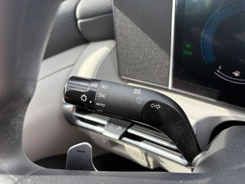 Used 2025 Hyundai Tucson Blue image 35