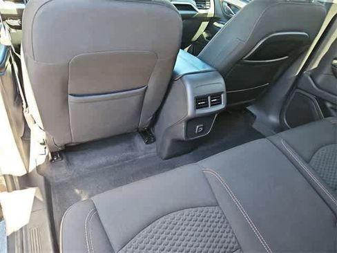 Used 2019 GMC Terrain SLE image 17
