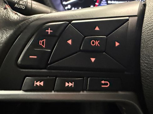 Used 2023 Nissan Sentra SR w/ Midnight Edition Package image 17