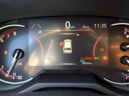 Used 2023 Toyota RAV4 XLE AWD/4WD image 30