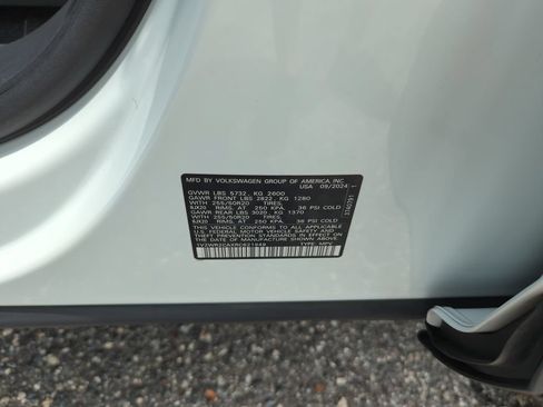 Used 2024 Volkswagen Atlas SE FWD image 52