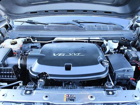 Used 2020 Chevrolet Colorado W/T w/ WT Convenience Package RWD image 24