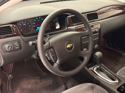 Used 2013 Chevrolet Impala LS FWD image 18
