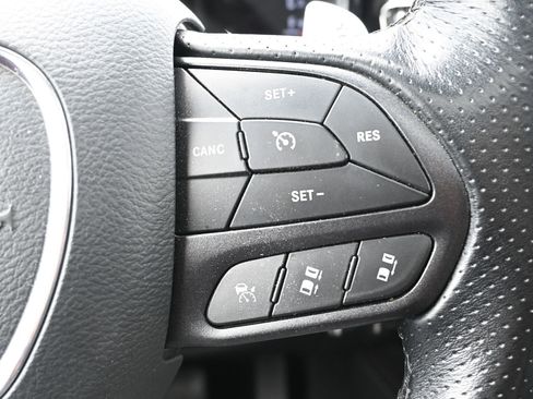 Used 2024 Dodge Durango GT RWD image 14