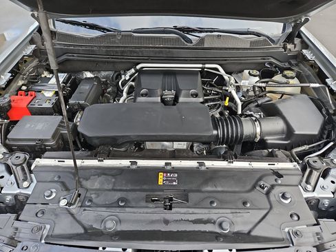 Used 2024 Chevrolet Colorado LT w/ LT Convenience Package image 30