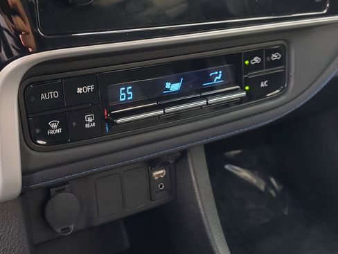 Used 2019 Toyota Corolla SE image 28