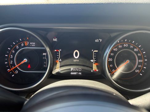 Used 2018 Jeep Wrangler Unlimited Sport S AWD/4WD image 20