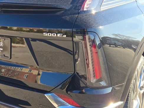 New 2026 Cadillac Optiq Luxury 1 image 12