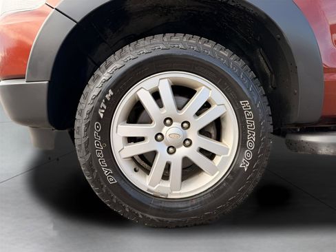 Used 2009 Ford Explorer Sport Trac XLT image 27