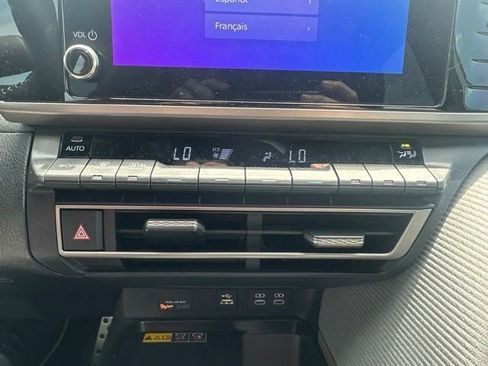 Used 2026 Toyota Camry SE w/ Convenience Package FWD image 13