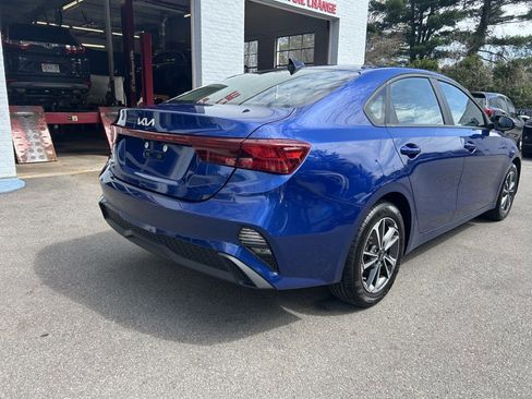 Used 2023 Kia Forte LXS w/ LXS Technology Package image 7