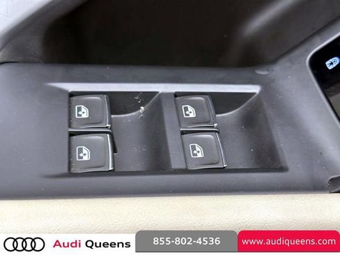Used 2025 Audi Q5 Premium w/ Convenience Package AWD/4WD image 18