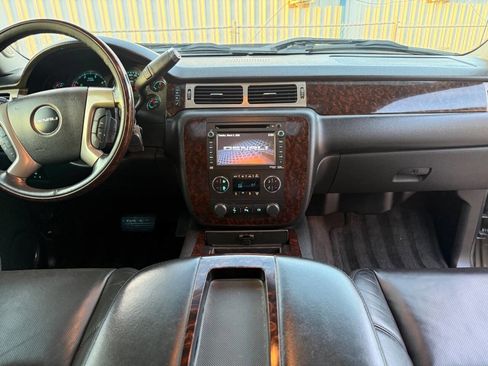 Used 2014 GMC Sierra 3500 Denali image 23