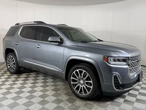 Used 2021 GMC Acadia Denali w/ Denali Technology Package image 9