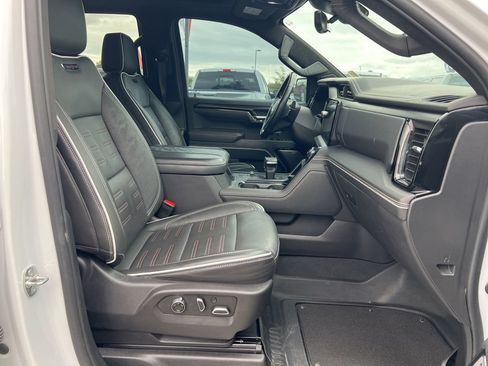 Used 2024 GMC Sierra 1500 AT4X AWD/4WD image 15