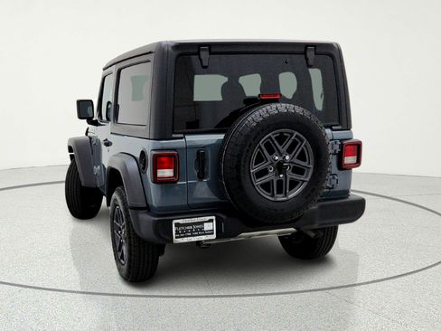 Used 2024 Jeep Wrangler Sport S image 6