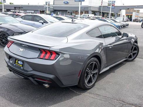 Used 2025 Ford Mustang Premium RWD image 8