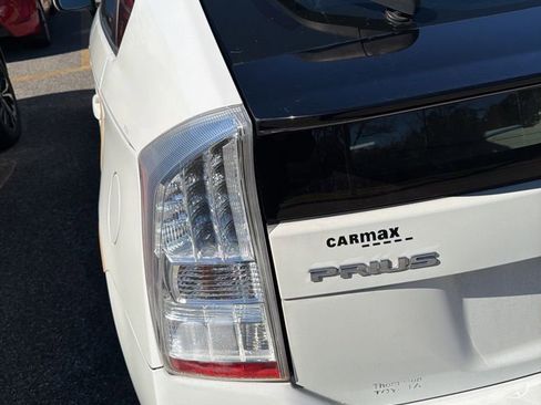 Used 2015 Toyota Prius Two image 7