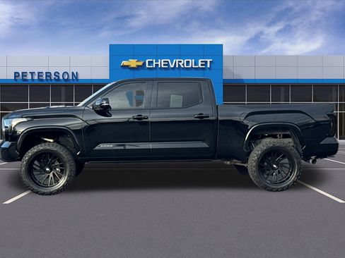 Used 2024 Toyota Tundra Platinum image 7