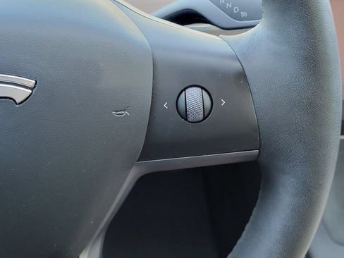 Used 2023 Tesla Model 3 Standard Range RWD image 17