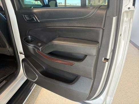 Used 2018 GMC Yukon XL SLT w/ Open Road Package image 48