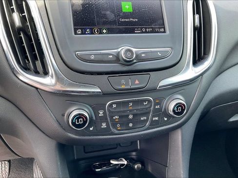 Used 2024 Chevrolet Equinox LT FWD image 31