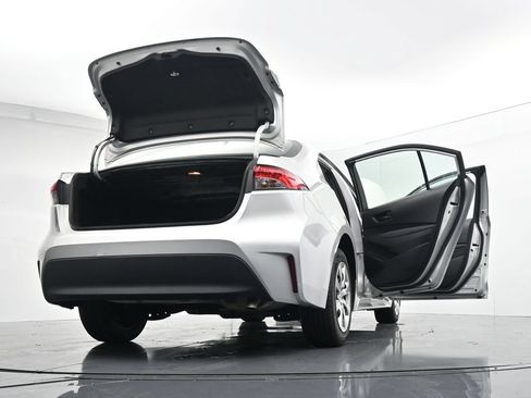 Used 2023 Toyota Corolla LE FWD image 42