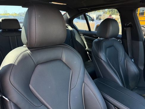 Used 2018 BMW 530i w/ M Sport Package RWD image 17