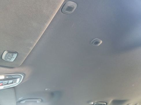 Used 2024 Jeep Wagoneer L Series II image 23