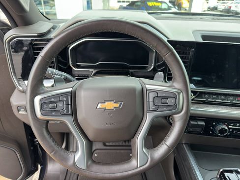 Used 2022 Chevrolet Silverado 1500 LTZ image 17