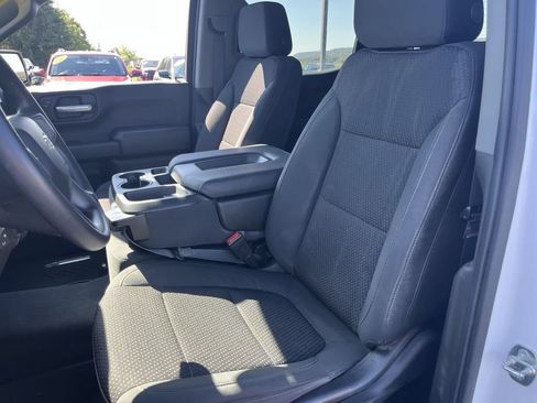 Used 2021 Chevrolet Silverado 1500 Custom Trail Boss AWD/4WD image 17