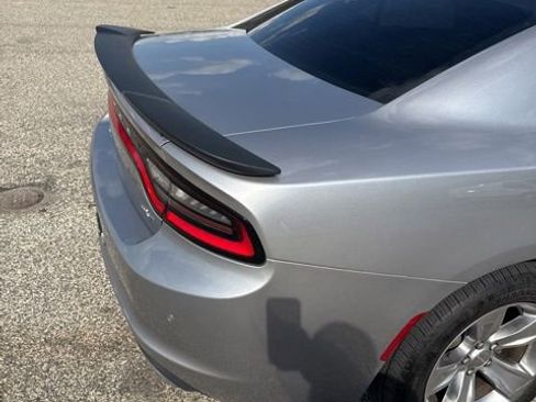 Used 2018 Dodge Charger SXT Plus RWD image 13