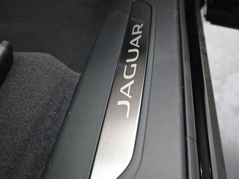 New 2026 Jaguar F-PACE R-Dynamic S image 11