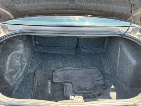 Used 2014 Dodge Challenger SXT RWD image 30