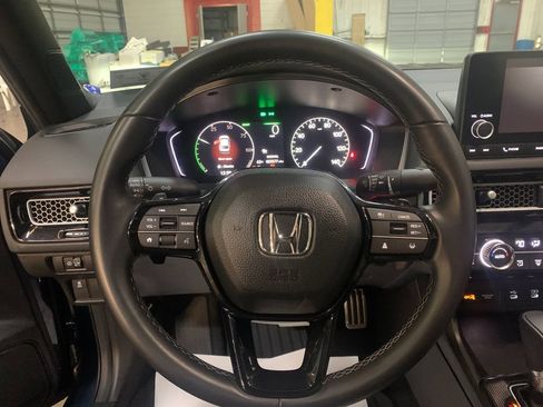 Used 2025 Honda Civic Sport image 27