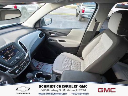 Used 2022 Chevrolet Equinox LS w/ LS Convenience Package image 16