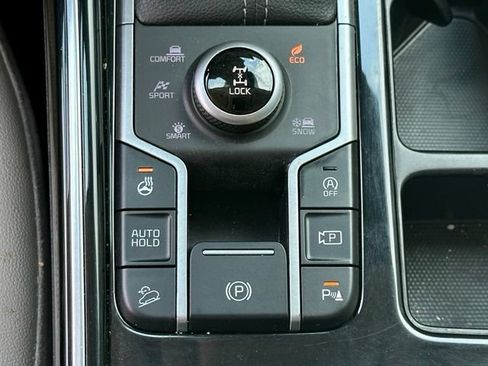 Used 2023 Kia Sorento SX AWD/4WD image 35