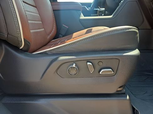 Used 2024 GMC Sierra 1500 Denali Ultimate AWD/4WD image 25
