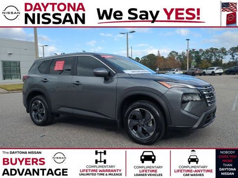 Certified 2026 Nissan Rogue SV image 1