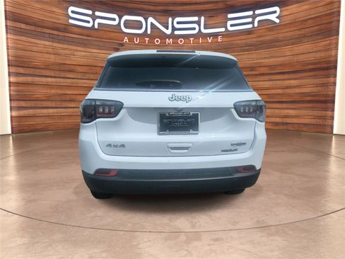 Used 2025 Jeep Compass Latitude image 6