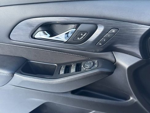 Used 2021 Chevrolet Traverse High Country w/ LPO, Floor Liner Package image 21