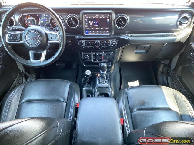 Used 2022 Jeep Wrangler Unlimited Sahara AWD/4WD image 9